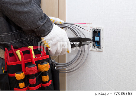 電気工事 スイッチ工事現場 電気工事 スイッチ工事現場 77086368
