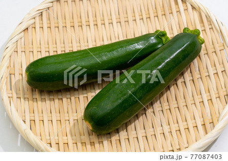 野菜 ズッキーニ 野菜 ズッキーニ 77087403