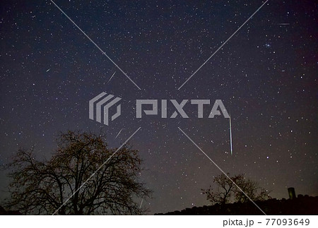 流れ星 77093649