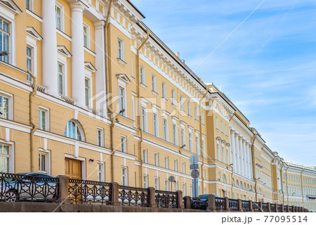Embankment of the Moyka River in Saint Petersburg, Russia Embankment of the Moyka River in Saint Petersburg, Russia 77095514
