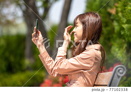 女性 女 女の子 77102338
