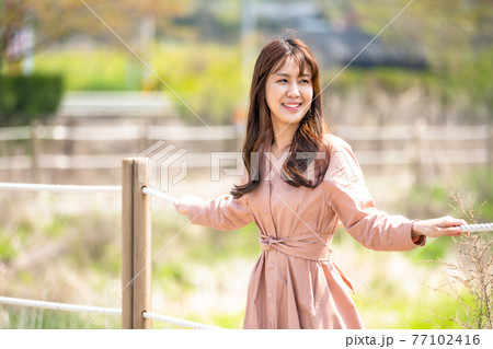 女性 女 女の子 77102416