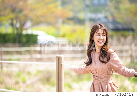 女性 女 女の子 77102418