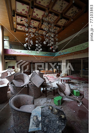 廃墟　大浴場　廃ホテル ホテル 廃旅館旅館 温泉旅館 宿泊施設 廃宿泊施設 77103863