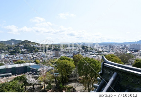 犬山城の天守閣から見た街並み 犬山城の天守閣から見た街並み 77105012