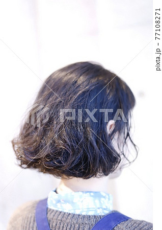 ウエーブボブ 77108271