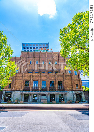 東京の都市風景 日比谷公園(日比谷公会堂) 77117195