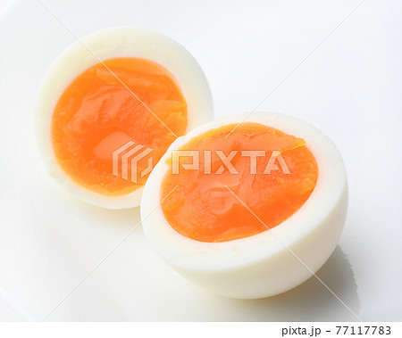 半熟卵　ゆで卵 77117783