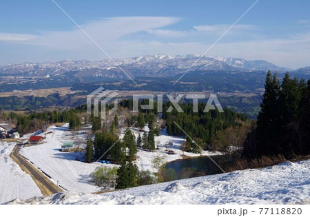 マウンテンパーク津南から見る苗場山 マウンテンパーク津南から見る苗場山 77118820