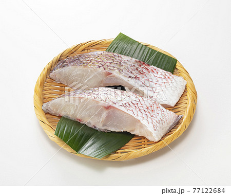 真鯛の切り身 77122684