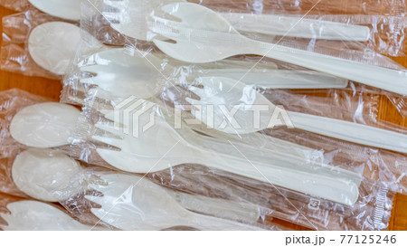 使い捨てフォークスプーン 77125246