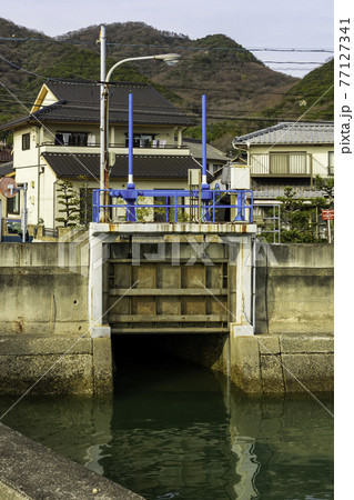 神島外港 水門 岡山県笠岡市 神島外港 水門 岡山県笠岡市 77127341