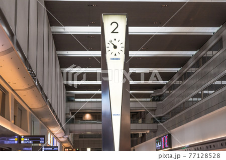 【羽田空港　第1旅客ターミナル出発ロビー】 77128528
