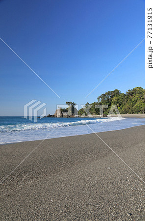 桂浜の下龍頭岬を浜から撮影 桂浜の下龍頭岬を浜から撮影 77131915