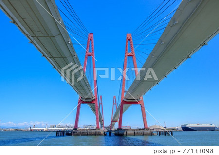名古屋市 青空と名港トリトン(名港西大橋) 名古屋市 青空と名港トリトン(名港西大橋) 77133098