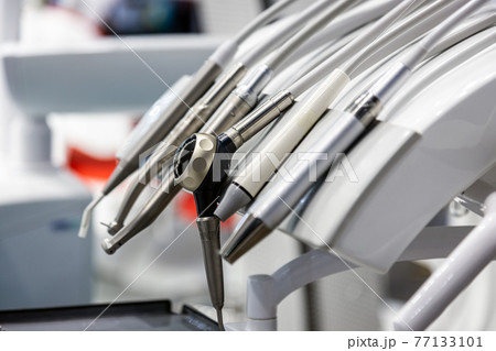 Equipment for the dental office, dental metal and Orthopedic instruments 77133101