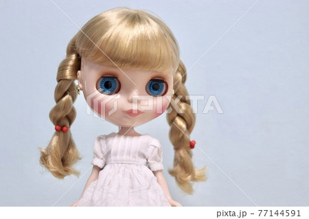 人形 少女 おもちゃ 77144591