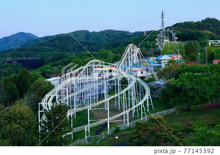 早朝の遊園地　かみね遊園地 77145392