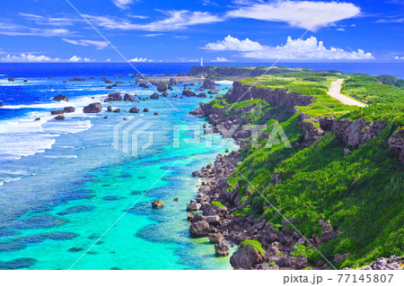 宮古島。東平安名崎の風景の写真素材 [77145807] - PIXTA