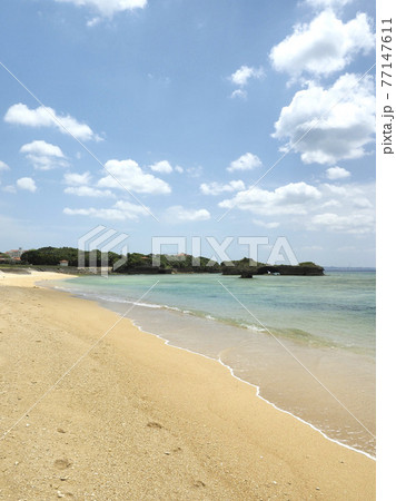 砂浜_渡具知ビーチ_泊城公園（沖縄県読谷村渡具知） 77147611