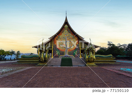 Beautiful views sunrise at Wat Sirindhorn Wararam (Wat Phu Prao), Ubon Ratchathani Beautiful views sunrise at Wat Sirindhorn Wararam (Wat Phu Prao), Ubon Ratchathani 77150110