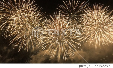 広島県福山市の芦田川花火大会の打ち上げ花火 77152257
