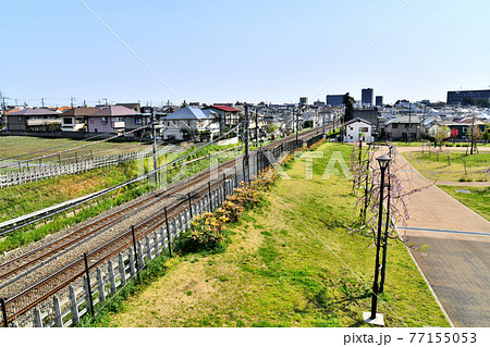 都立 東伏見公園より東伏見駅方面を望む(東京都西東京市)【2020.4】 77155053