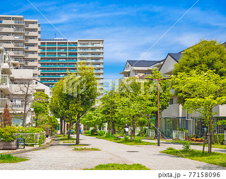 閑静な住宅街 77158096