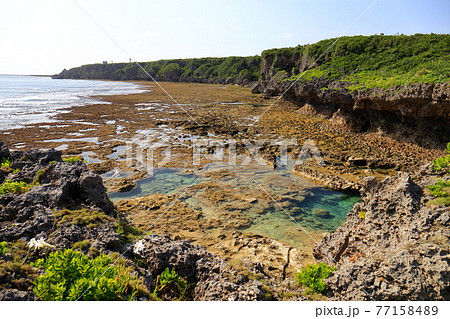 沖縄の風景（沖縄本島最南端 秘境 荒崎岬） 77158489