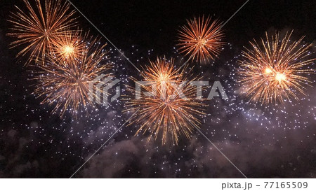 広島県福山市の芦田川花火大会の打ち上げ花火 77165509