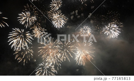 広島県福山市の芦田川花火大会の打ち上げ花火 77165813