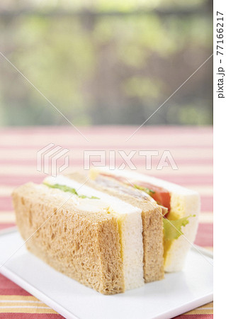 美味しいサンドイッチ 77166217