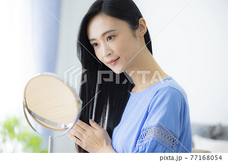 女性　ビューティー　ヘアケア 77168054