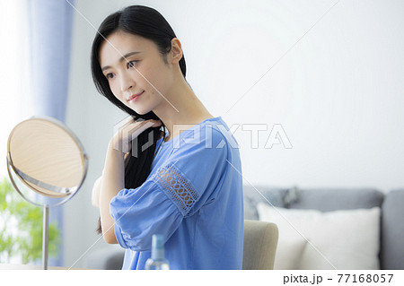 女性　ビューティー　ヘアケア 77168057