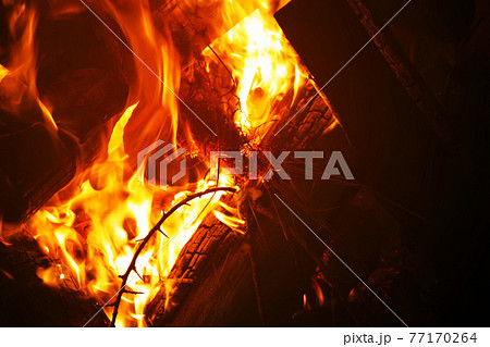 Fire flame outdoors 77170264