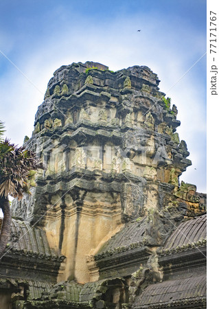 Angkor Wat is the largest temple in the world (Cambodia, 2019). It is raining 77171767
