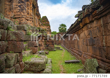 Angkor Wat - the largest temple in the world (Cambodia). 2019 77171789