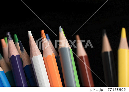 A set of colored pencils, stationery. Lots of colorful pencils on the table. Drawing and Visual Art Kits A set of colored pencils, stationery. Lots of colorful pencils on the table. Drawing and Visual Art Kits 77173906