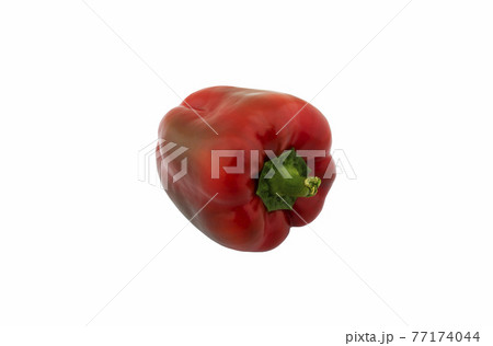 Red Pepper. Bell pepper isolated on white background. Full depth of field. Paprika. 77174044