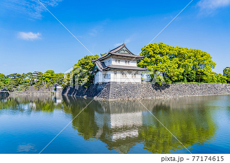 東京の都市風景 皇居外苑 江戸城 桜田巽櫓 77174615