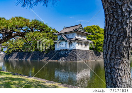 東京の都市風景 皇居外苑 江戸城 桜田巽櫓 77174633