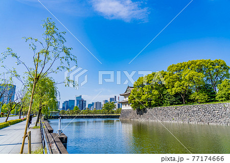東京の都市風景 皇居外苑 江戸城 桜田巽櫓 77174666