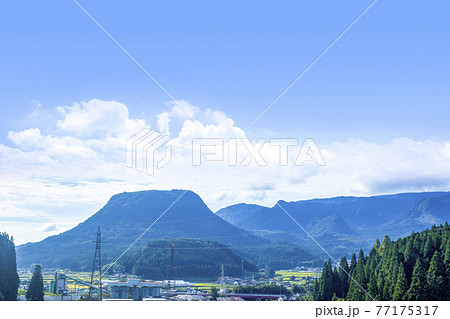 玖珠盆地と伐株山 玖珠盆地と伐株山 77175317
