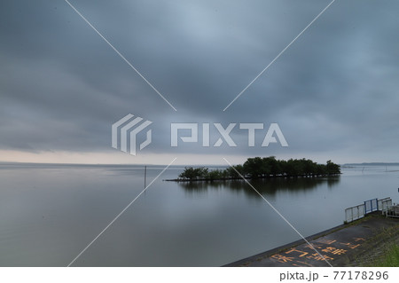 早朝の霞ヶ浦風景 早朝の霞ヶ浦風景 77178296