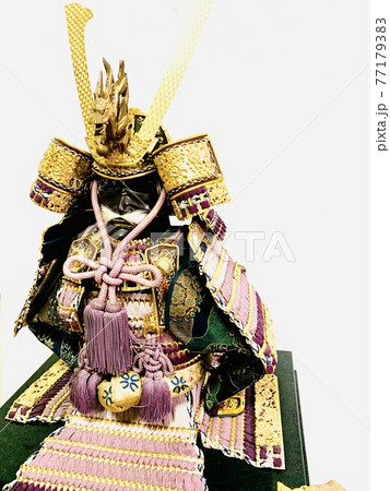端午の節句に飾った鎧兜 77179383