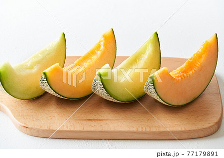 赤肉メロンと青肉メロン（アンデスとクインシー） 77179891
