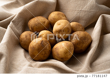 新じゃが芋 77181147