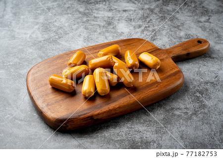 スモークチーズ 77182753