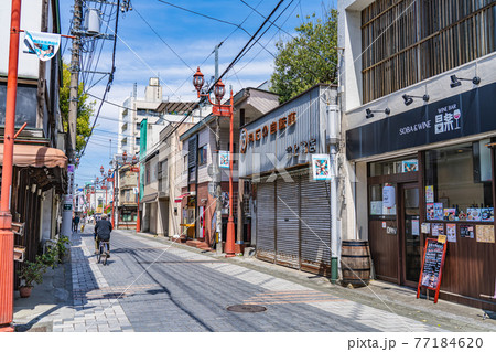 埼玉秩父の都市風景 秩父神社 表参道 番場通り周辺の風景 77184620