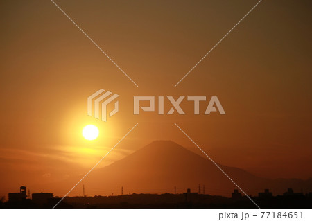 日没時の「花粉光環」 77184651